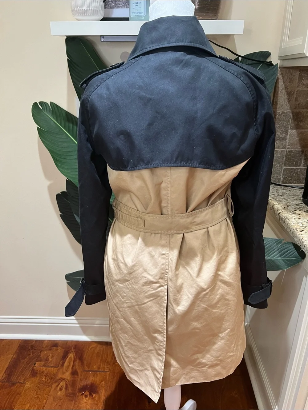 COACH Two-Tone Black & Beige Short Trench Belted Coat Medium
